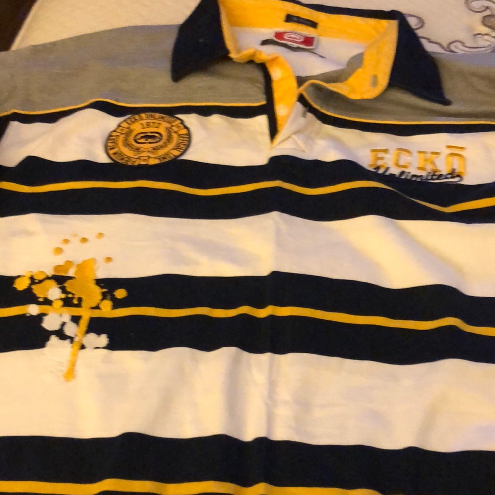 Ecko Unlimited long sleeve paint splash. Colors navy, gold,whites dress grey